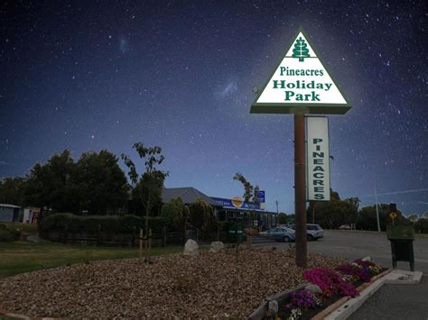 Pineacres holiday park  Online Maps